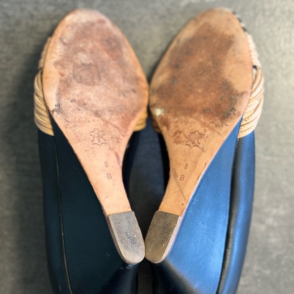 Loeffler Randall Size 8 - Picture 2 of 5